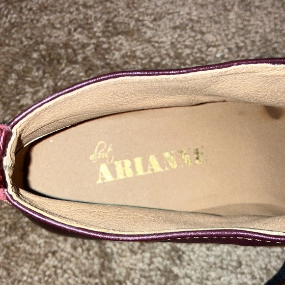 About Arianne Booties - Picture 5 of 6